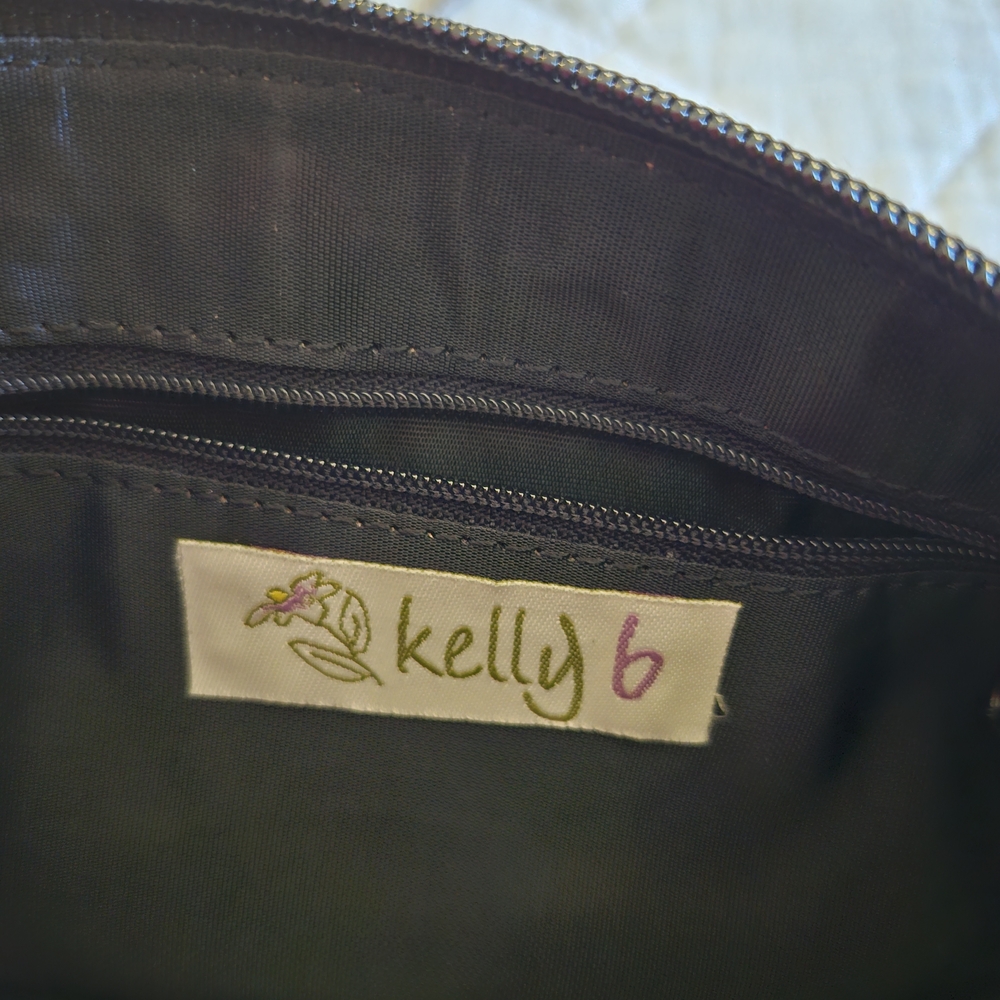 Elegant Black and Pink Shoulder Bag - Picture 5 of 8